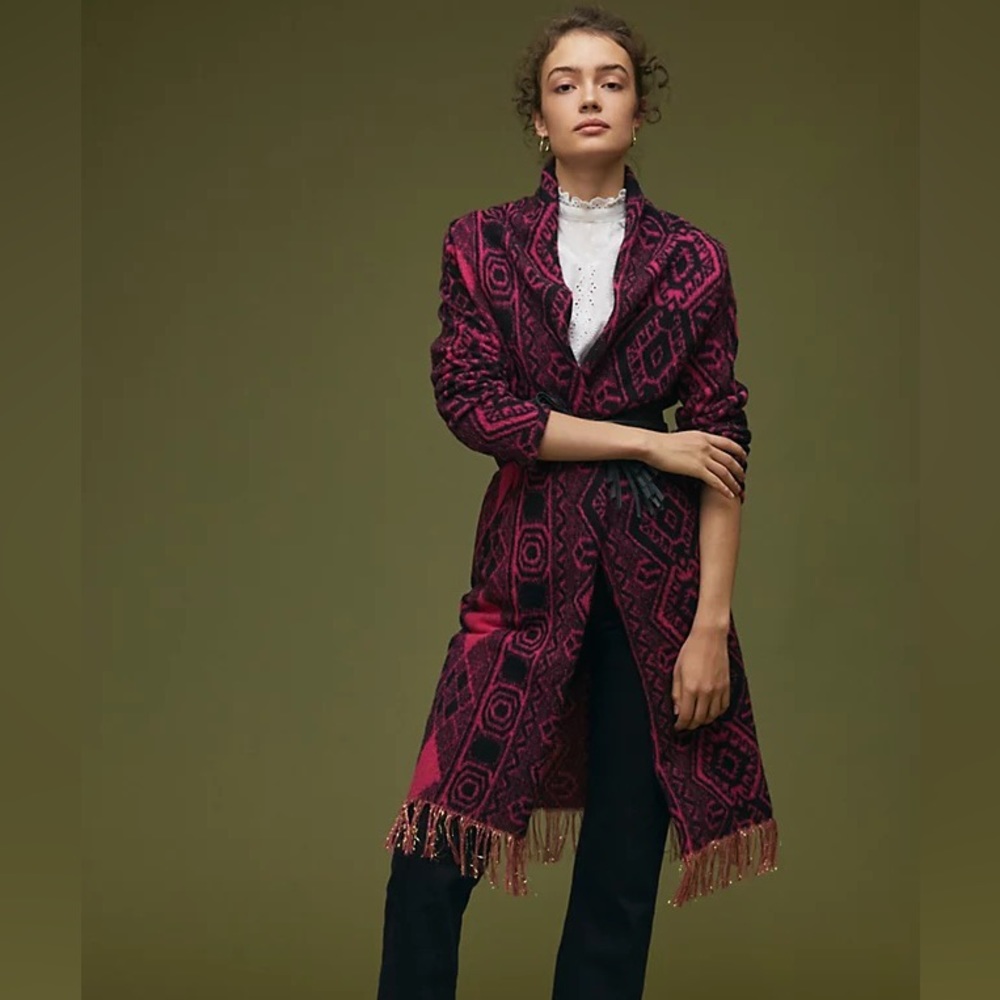 Vilagallo Anthropologie Fringe pink abstract cardigan sweater